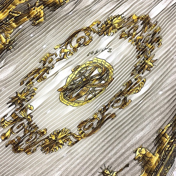 HERMÈS COSMOS Pleats Carre Silk 100% Scarf W/Box - Picture 11 of 14